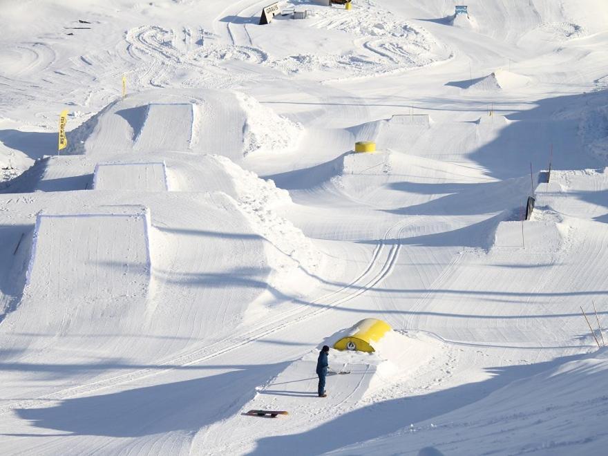 Seki  Snowhouse Memorie Hotel-石打丸山 מראה חיצוני תמונה
